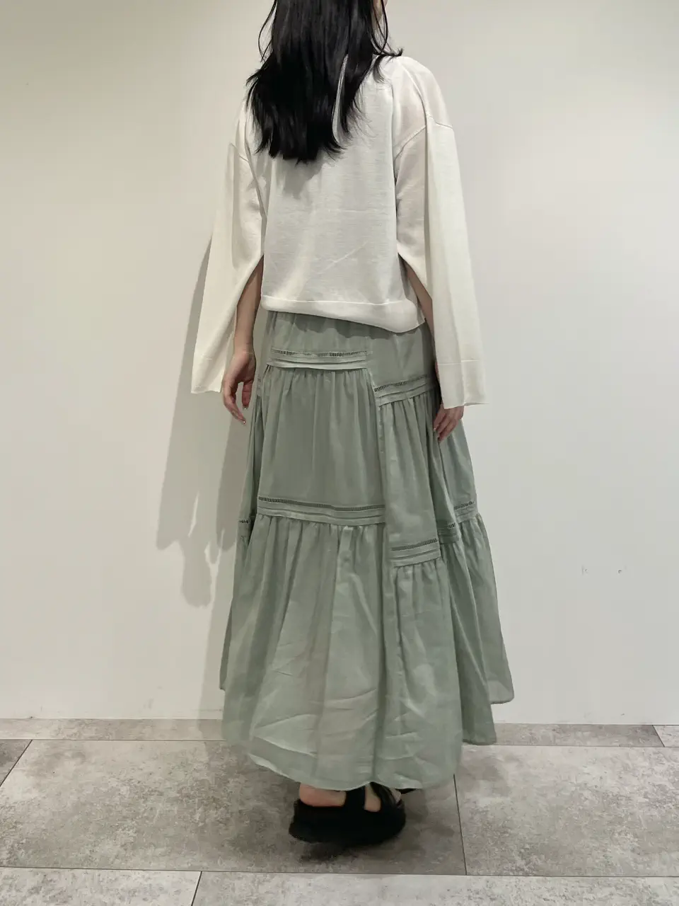 GRACE CONTINENTAL 端場 わかな コーディネート画像