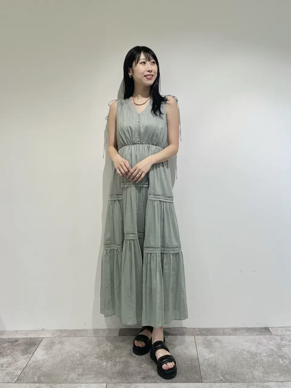 GRACE CONTINENTAL 端場 わかな コーディネート画像