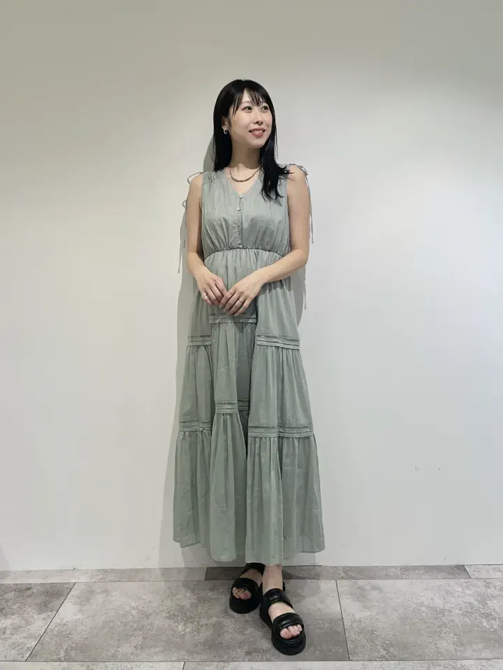 GRACE CONTINENTAL 端場 わかな コーディネート画像