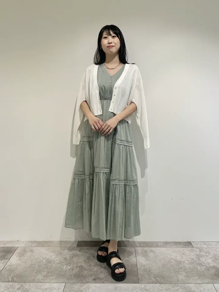 GRACE CONTINENTAL 端場 わかな コーディネート画像