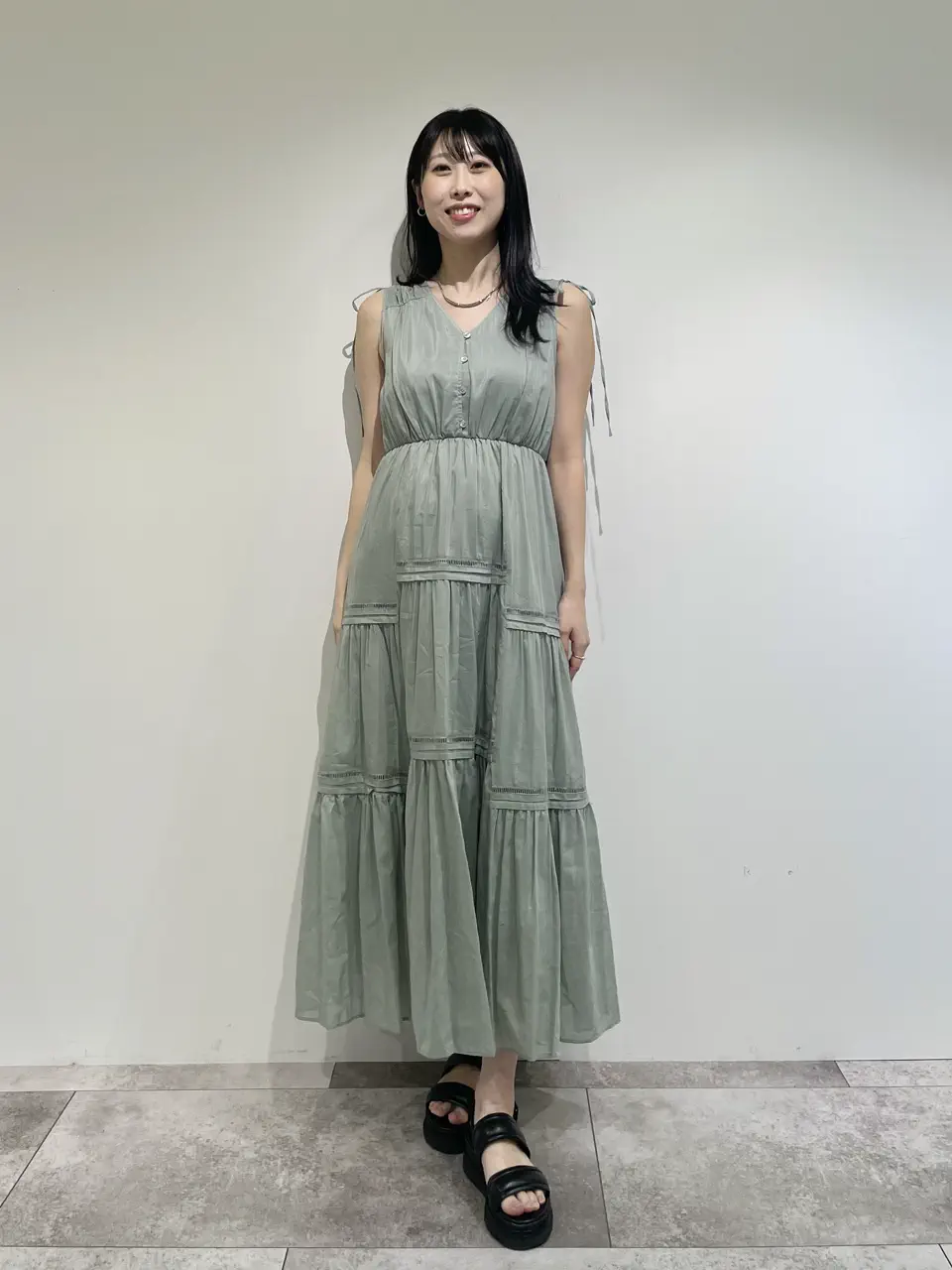GRACE CONTINENTAL 端場 わかな コーディネート画像