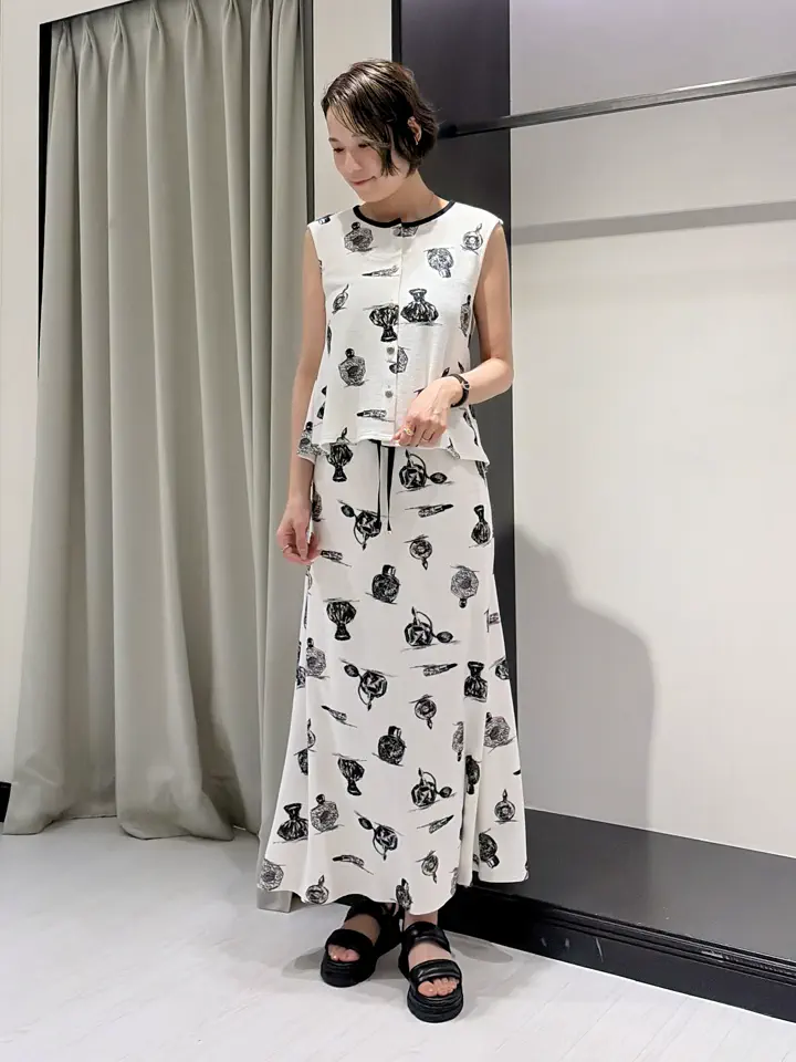 GRACE CONTINENTAL 亀田 未希 コーディネート画像