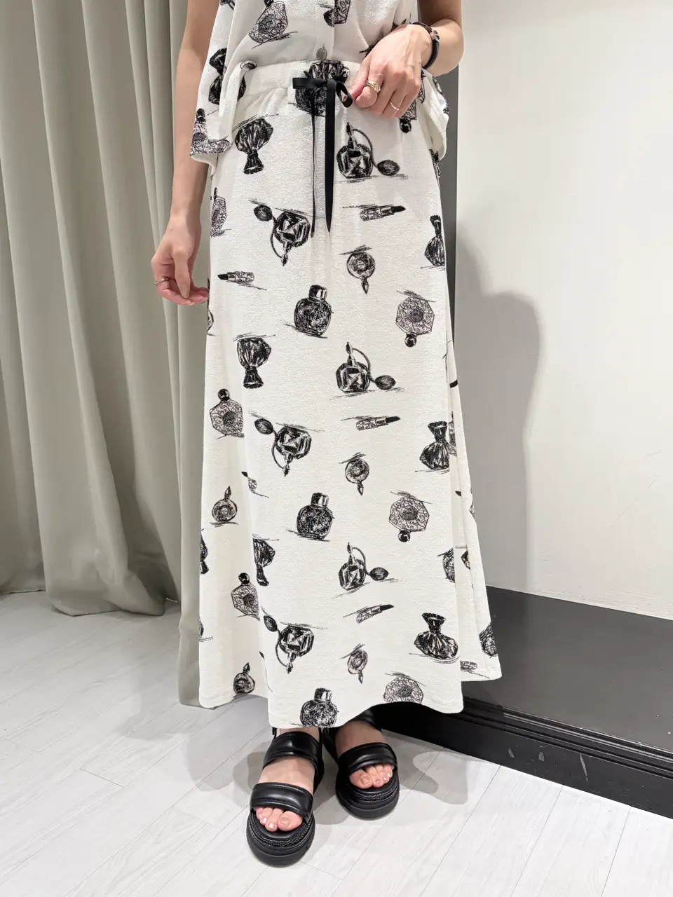 GRACE CONTINENTAL 亀田 未希 コーディネート画像