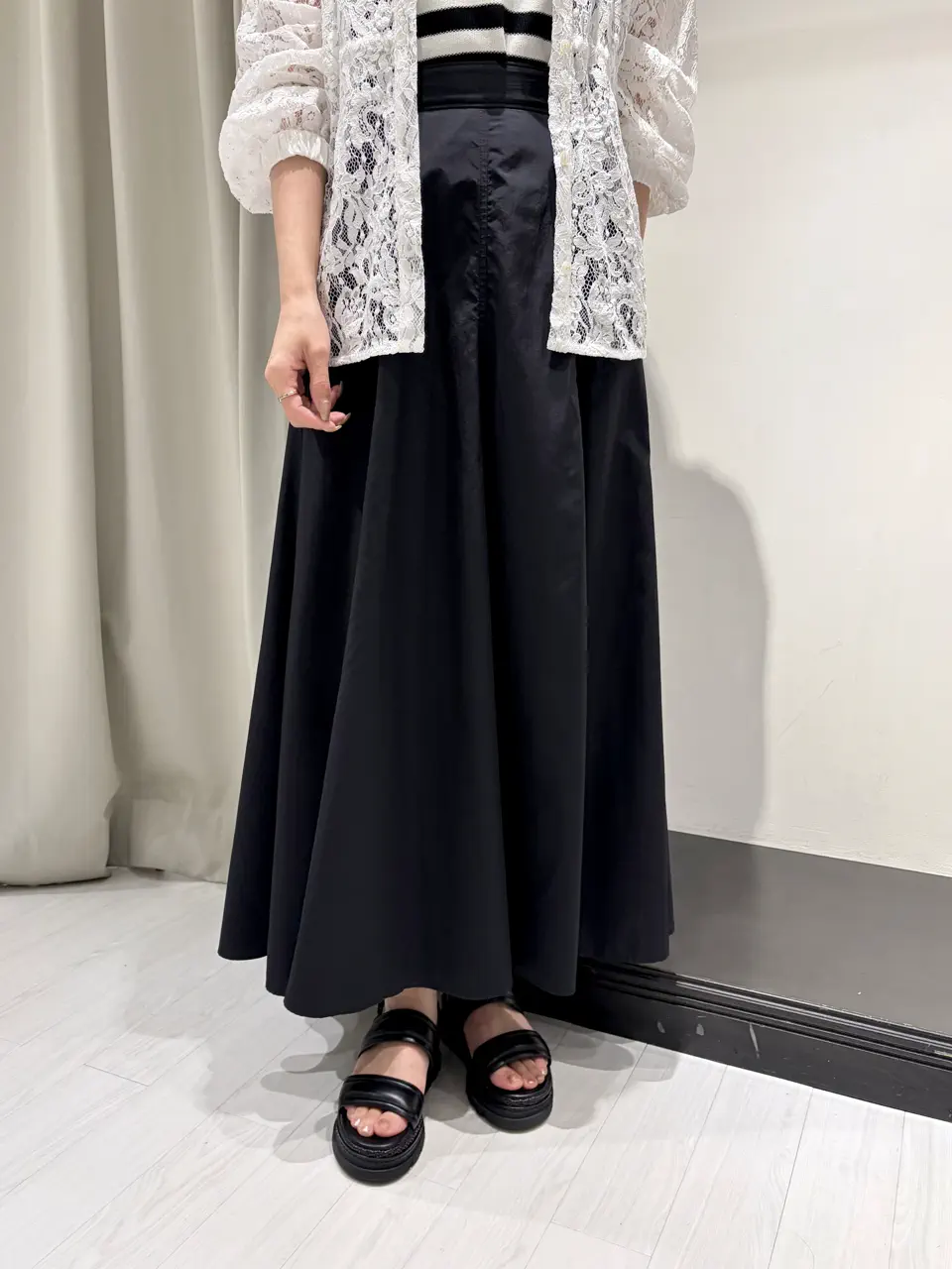 GRACE CONTINENTAL 亀田 未希 コーディネート画像