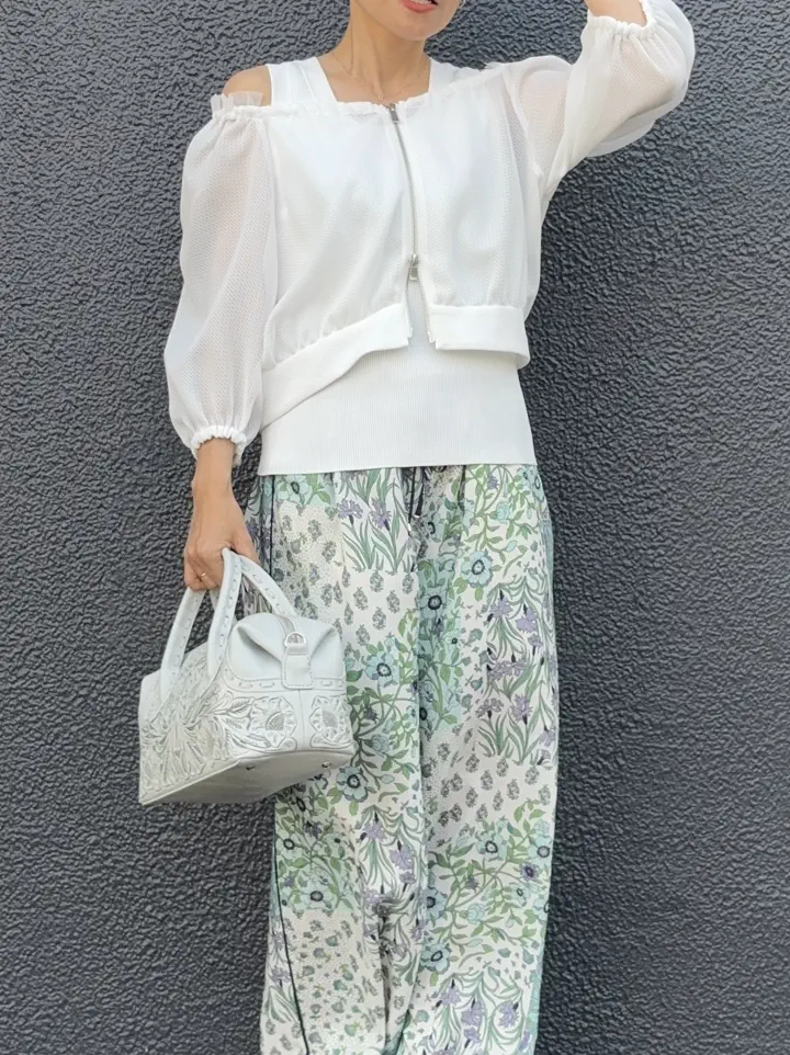 GRACE CONTINENTAL 穐山　香織 コーディネート画像