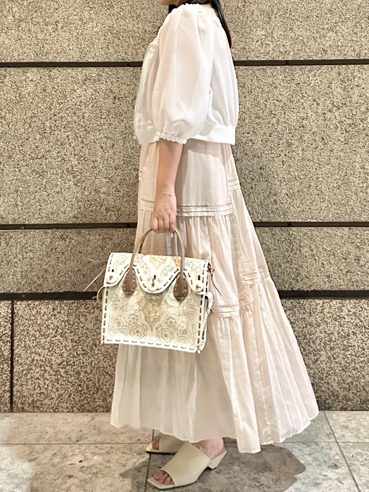 GRACE CONTINENTAL kikukawa コーディネート画像