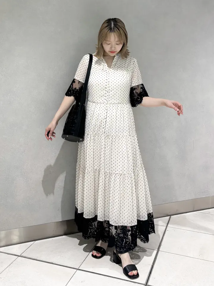 GRACE CONTINENTAL SAYUMI Nagashima コーディネート画像