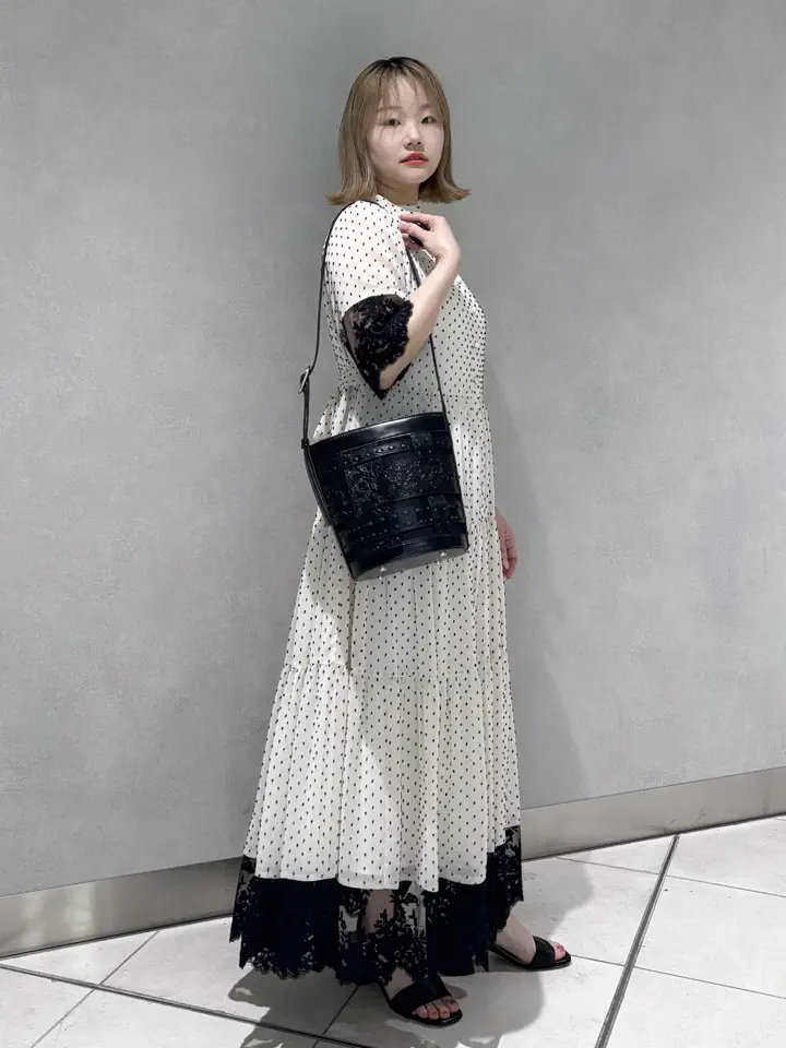 GRACE CONTINENTAL SAYUMI Nagashima コーディネート画像