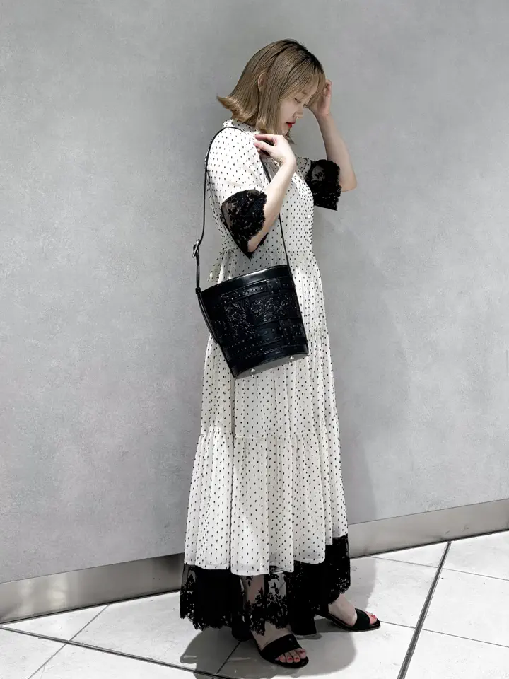 GRACE CONTINENTAL SAYUMI Nagashima コーディネート画像