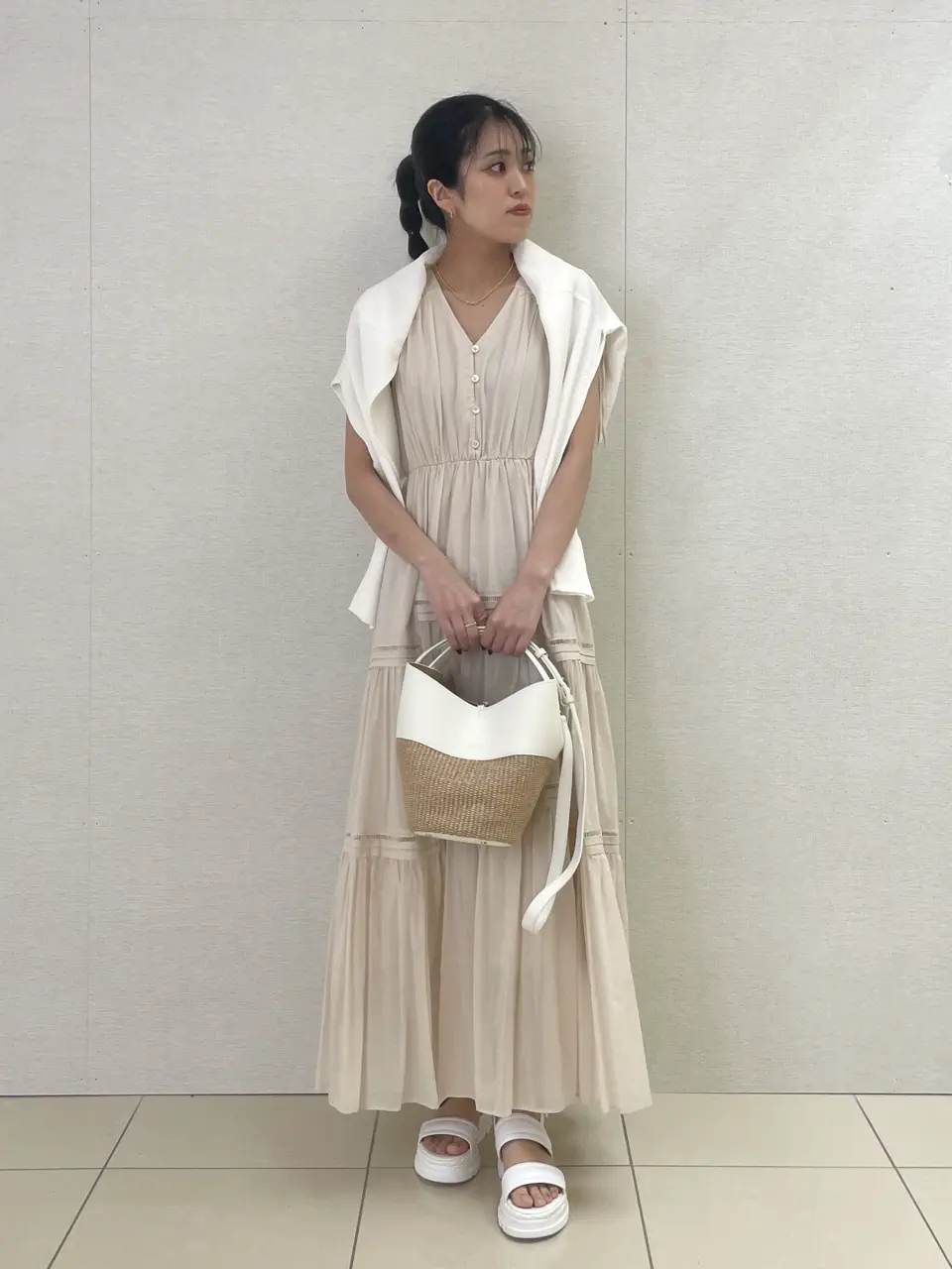 GRACE CONTINENTAL yoshi コーディネート画像