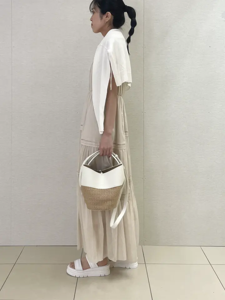 GRACE CONTINENTAL yoshi コーディネート画像