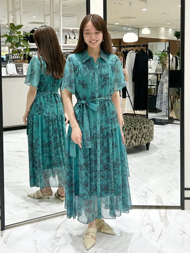 GRACE CONTINENTAL Wakazono コーディネート画像