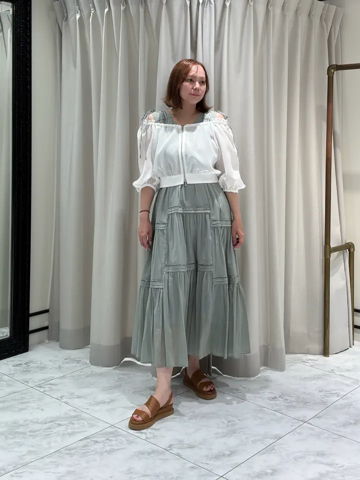 GRACE CONTINENTAL Izumi コーディネート画像