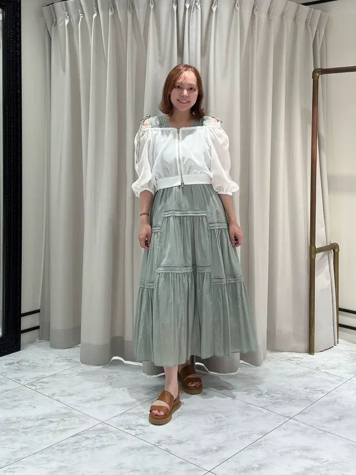 GRACE CONTINENTAL Izumi コーディネート画像