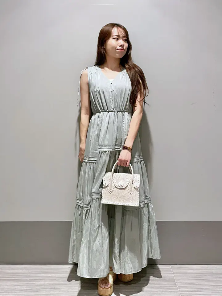 GRACE CONTINENTAL 細川　もなみ コーディネート画像