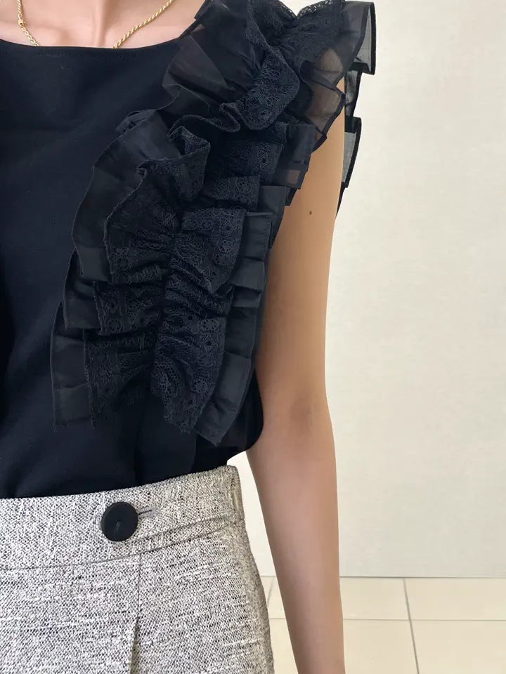 GRACE CONTINENTAL yoshi コーディネート画像