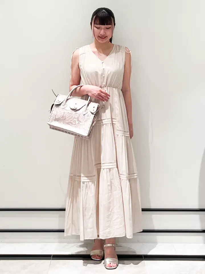 GRACE CONTINENTAL CHISAKO.S コーディネート画像