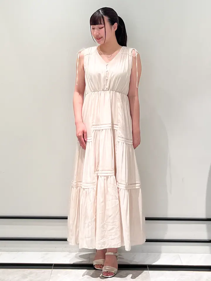 GRACE CONTINENTAL CHISAKO.S コーディネート画像