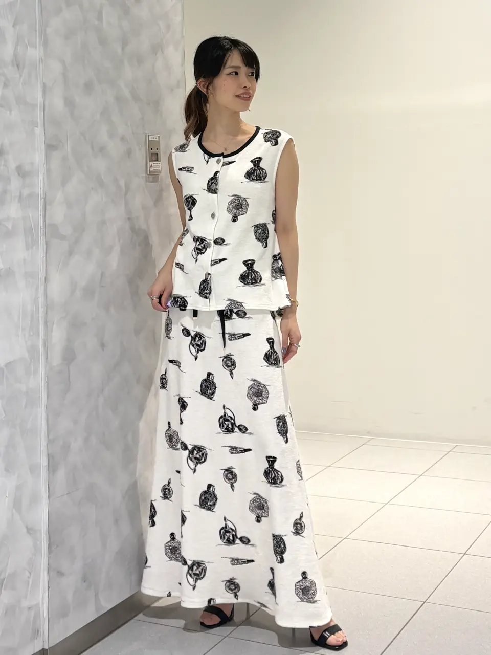 GRACE CONTINENTAL FUKUSHIMA YURIE コーディネート画像