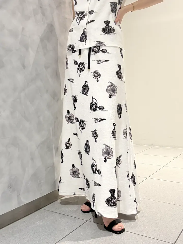 GRACE CONTINENTAL FUKUSHIMA YURIE コーディネート画像