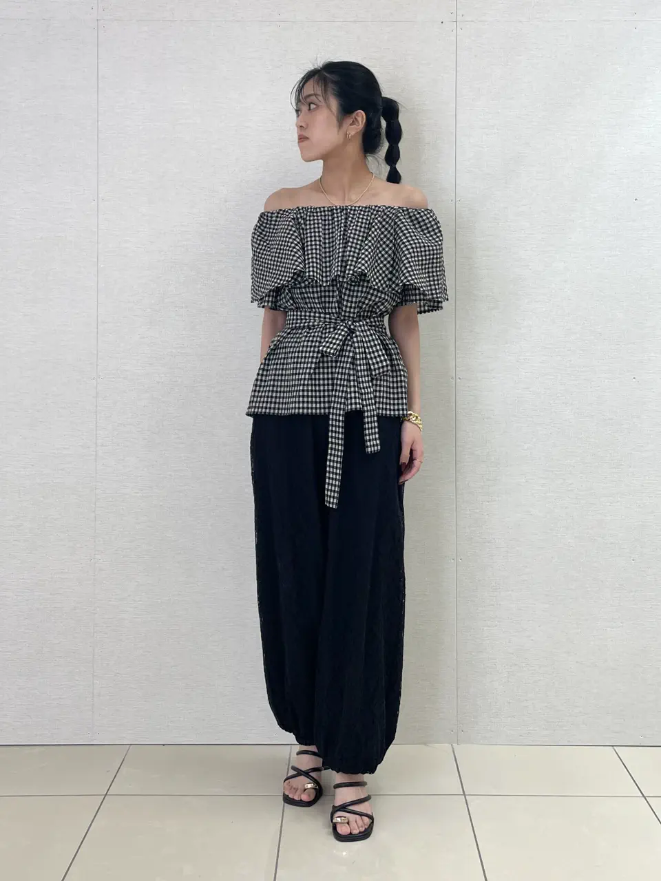  yoshi コーディネート画像