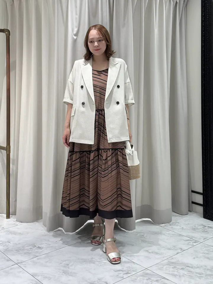 GRACE CONTINENTAL Izumi コーディネート画像