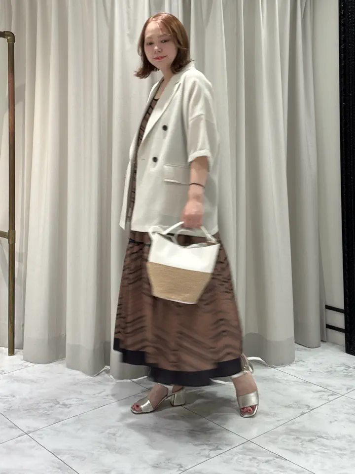 GRACE CONTINENTAL Izumi コーディネート画像