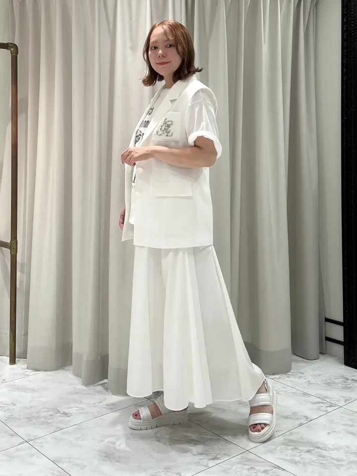 GRACE CONTINENTAL Izumi コーディネート画像