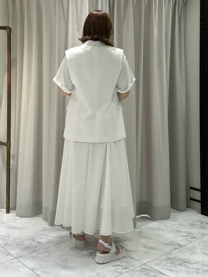 GRACE CONTINENTAL Izumi コーディネート画像