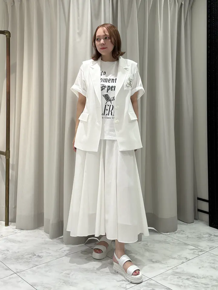 GRACE CONTINENTAL Izumi コーディネート画像