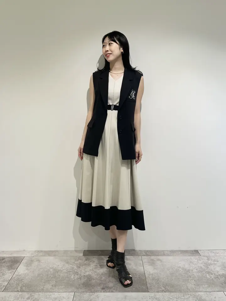 GRACE CONTINENTAL 端場 わかな コーディネート画像