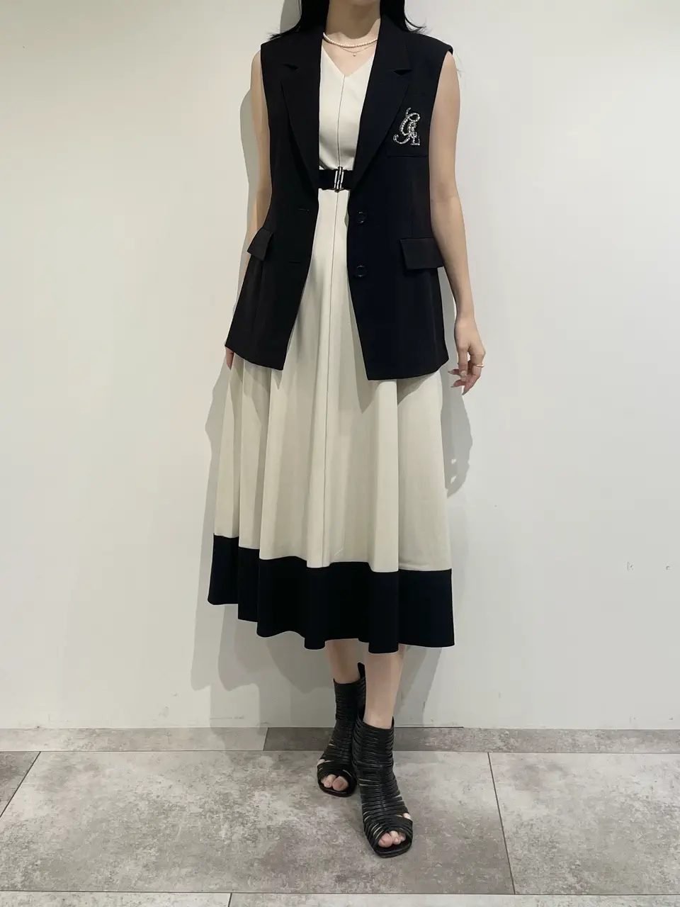 GRACE CONTINENTAL 端場 わかな コーディネート画像