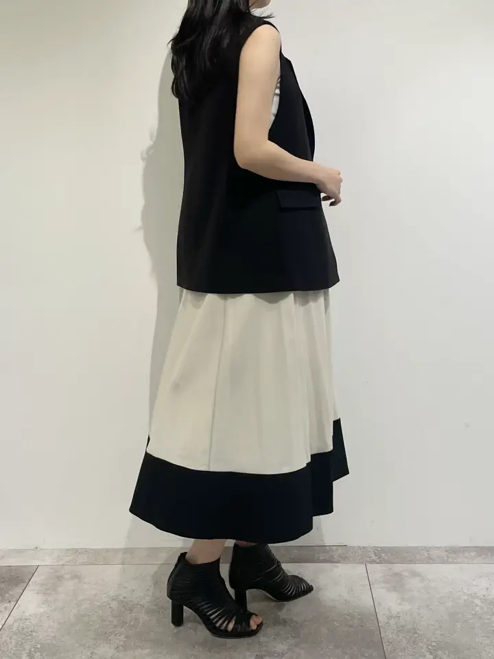 GRACE CONTINENTAL 端場 わかな コーディネート画像