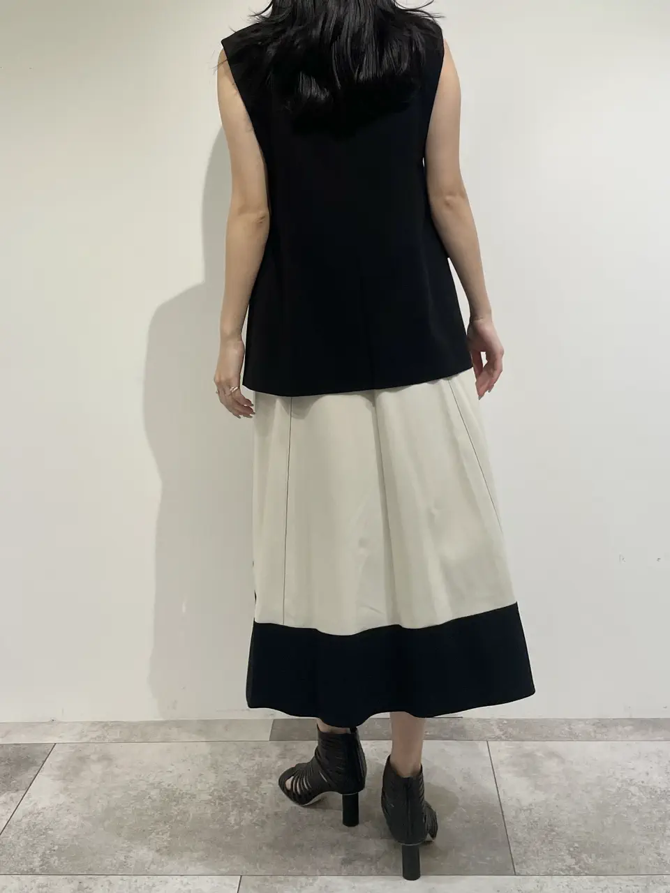 GRACE CONTINENTAL 端場 わかな コーディネート画像