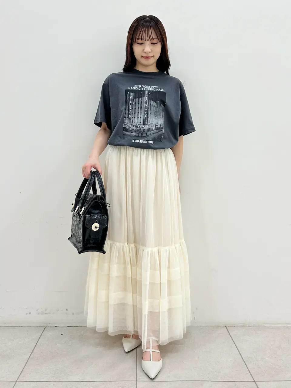 GRACE CONTINENTAL Miu Akamatsu コーディネート画像