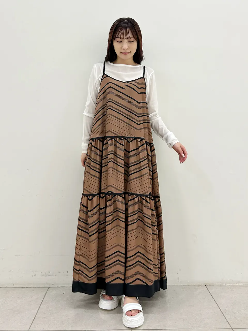 GRACE CONTINENTAL Miu Akamatsu コーディネート画像