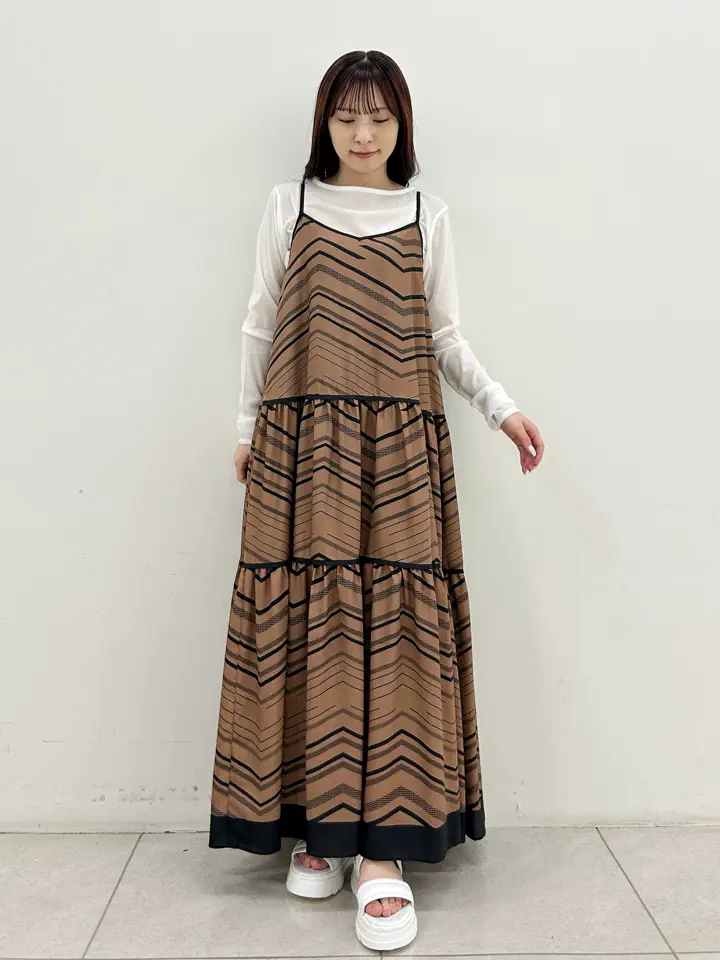 GRACE CONTINENTAL Miu Akamatsu コーディネート画像