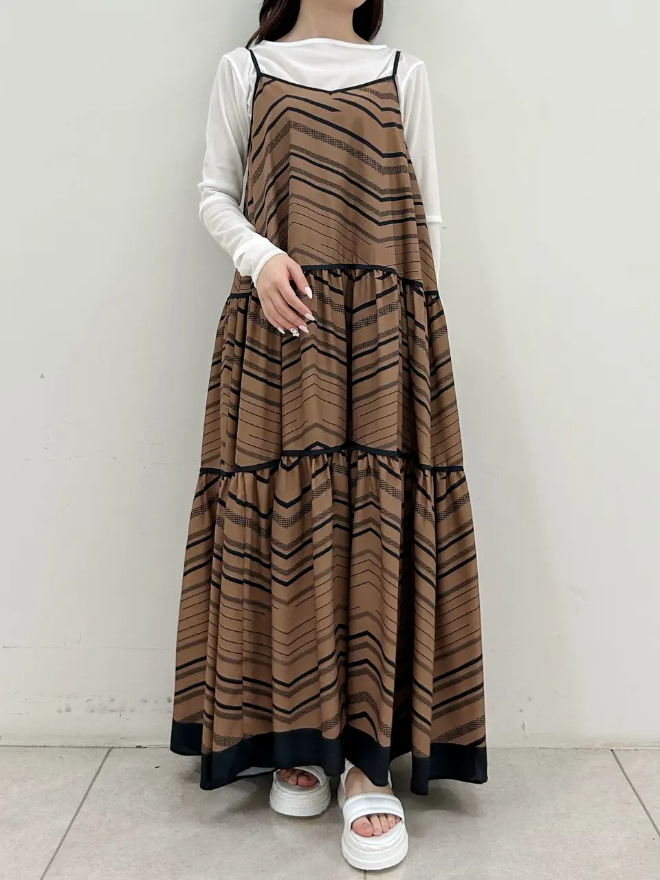 GRACE CONTINENTAL Miu Akamatsu コーディネート画像