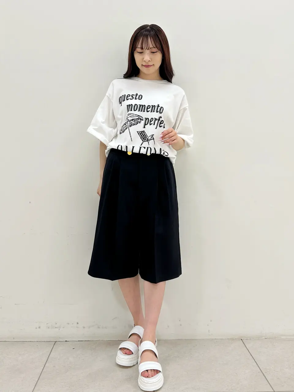 GRACE CONTINENTAL Miu Akamatsu コーディネート画像