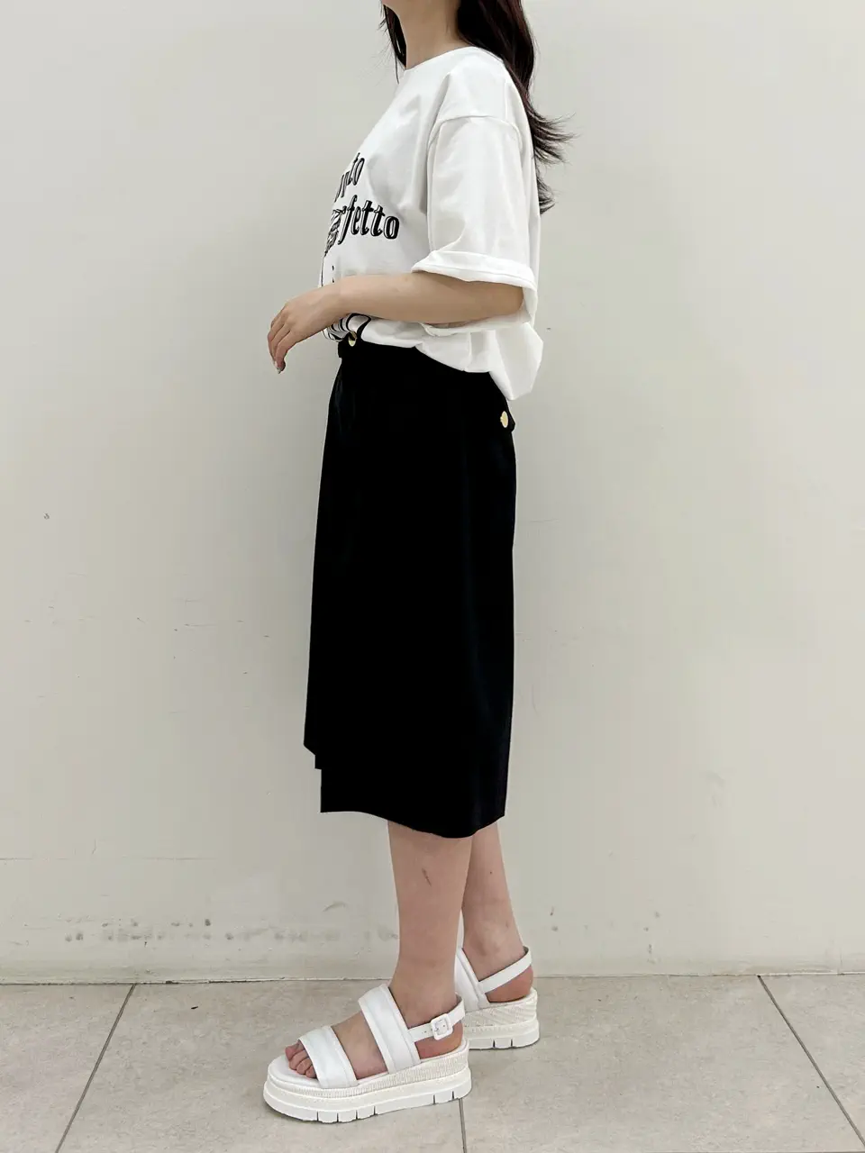 GRACE CONTINENTAL Miu Akamatsu コーディネート画像