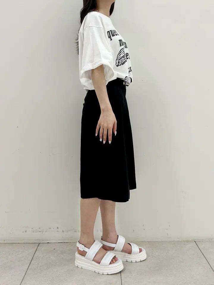 GRACE CONTINENTAL Miu Akamatsu コーディネート画像