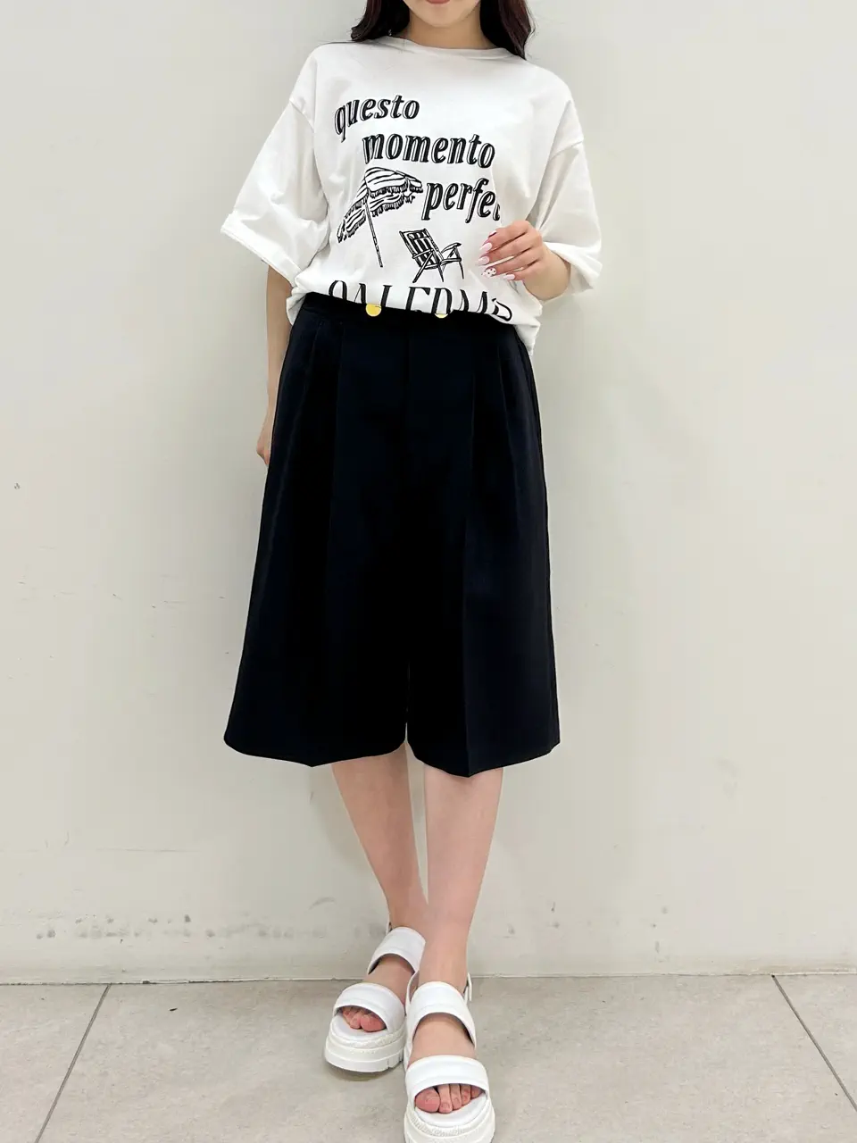 GRACE CONTINENTAL Miu Akamatsu コーディネート画像