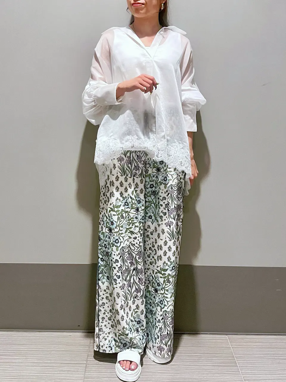 GRACE CONTINENTAL 細川　もなみ コーディネート画像