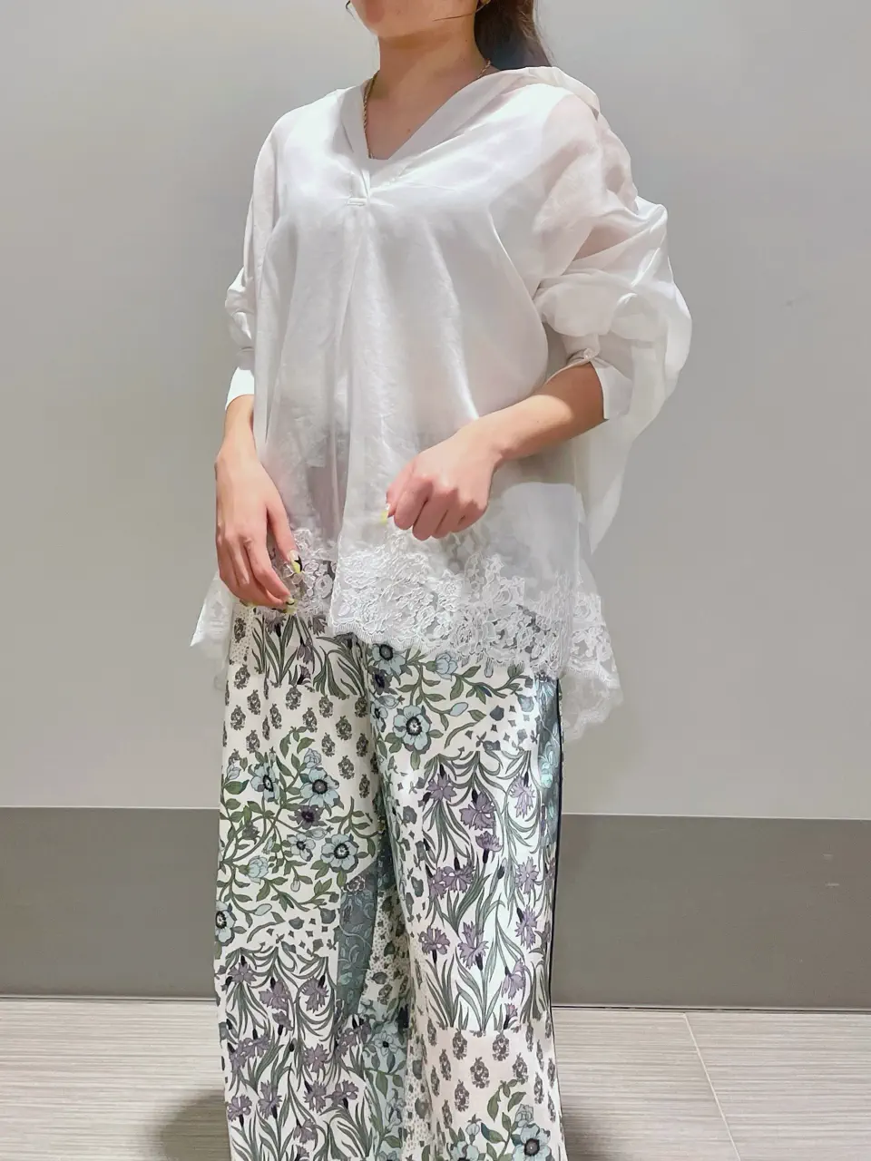 GRACE CONTINENTAL 細川　もなみ コーディネート画像