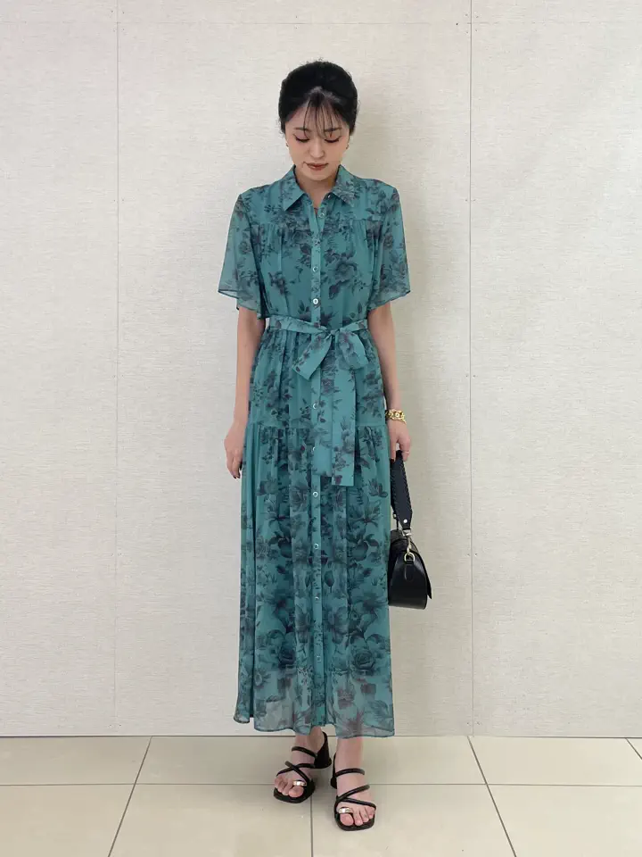 GRACE CONTINENTAL yoshi コーディネート画像