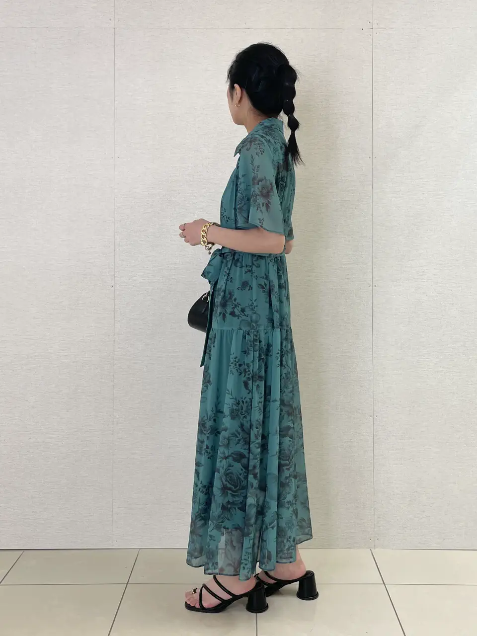 GRACE CONTINENTAL yoshi コーディネート画像