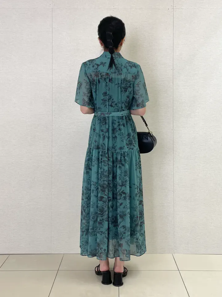 GRACE CONTINENTAL yoshi コーディネート画像