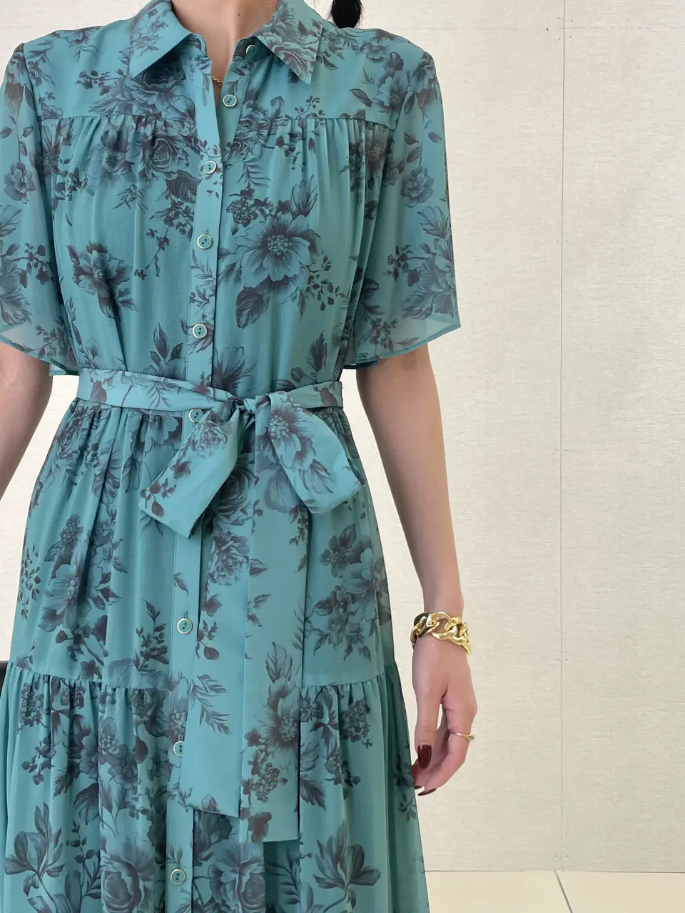 GRACE CONTINENTAL yoshi コーディネート画像