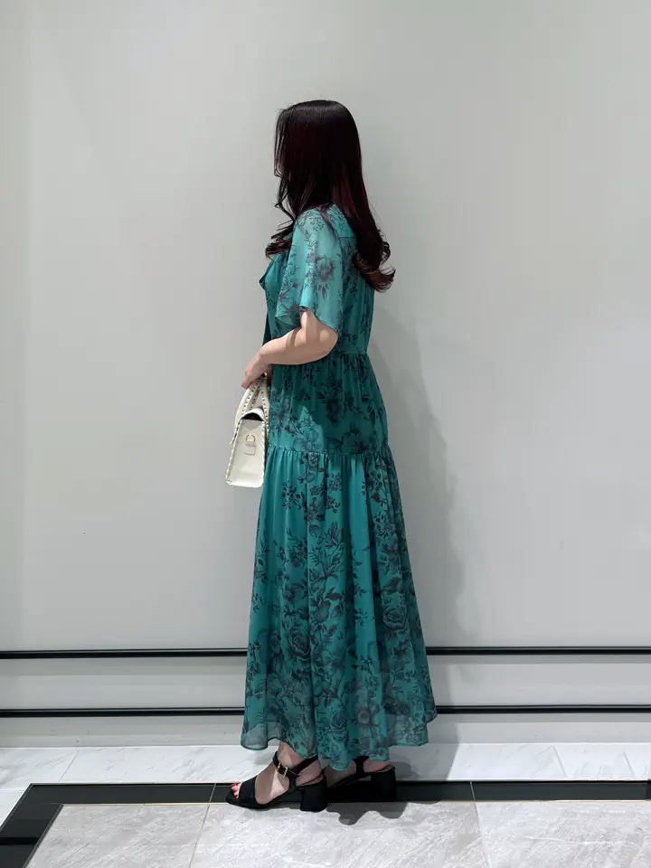 GRACE CONTINENTAL MOMOKO コーディネート画像