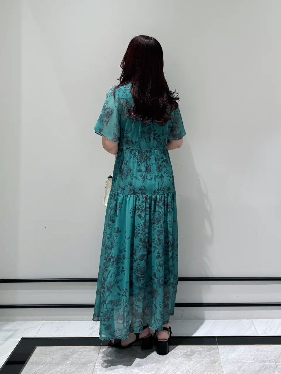 GRACE CONTINENTAL MOMOKO コーディネート画像